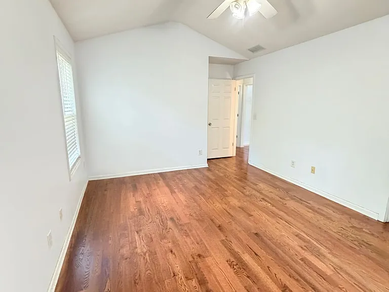 153 Greystone Cir — Photo 14