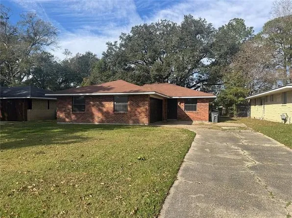 1027 Arcadia Dr, Baton Rouge, LA 70810