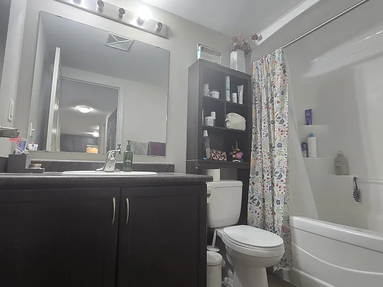 67 Kingsbury Sq #213 — Photo 15
