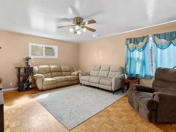 1817 Granada Dr, Twin Falls, ID 83301