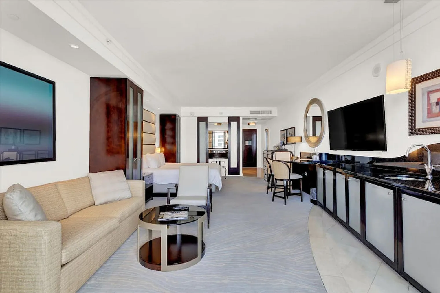 1 bed, 1.0 bath, 6189 sqft, $12,411 — Photo 2