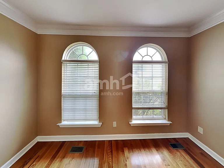 317 Stone Heath Ct — Photo 5