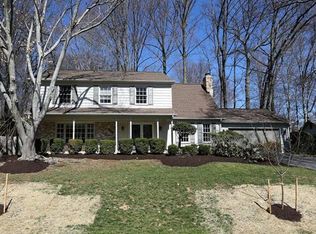 8217 Lakenheath Way, Rockville, MD 20854