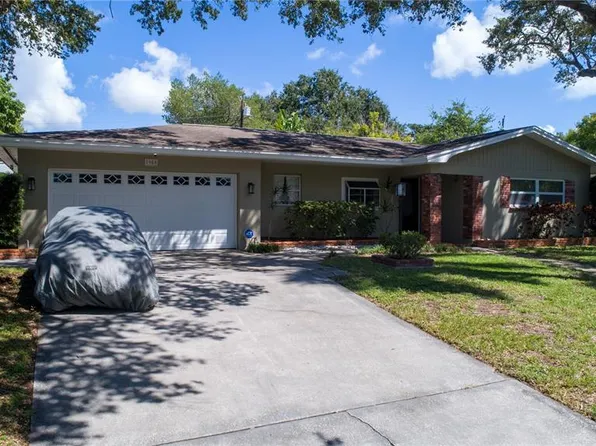 1950 Rebecca Dr, Clearwater, FL 33764