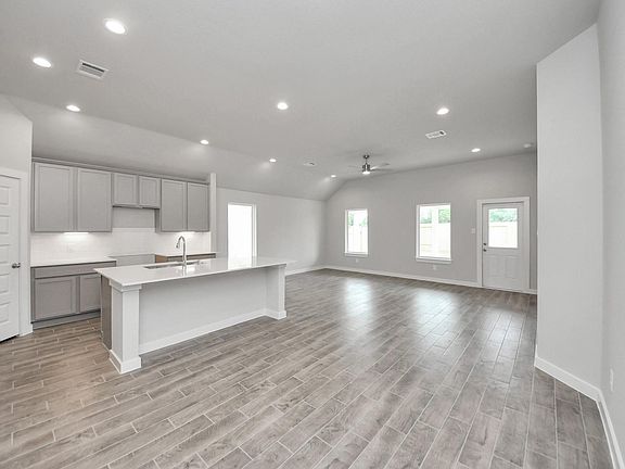 5th image of 11719 Leafy Laurel Dr
