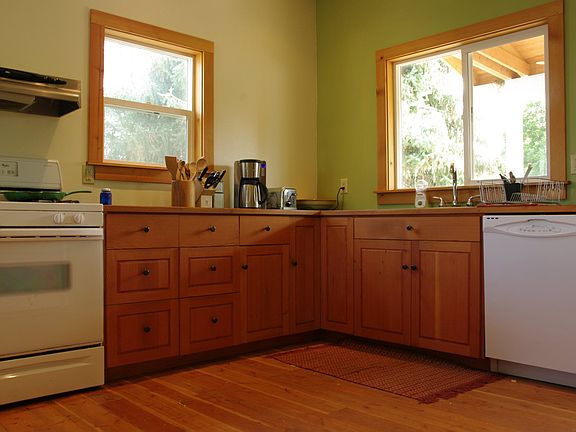 Reclaimed fir in cabinets