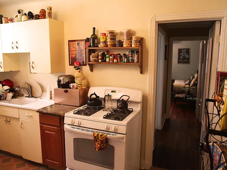 2470 Dauphine St #B — Photo 8