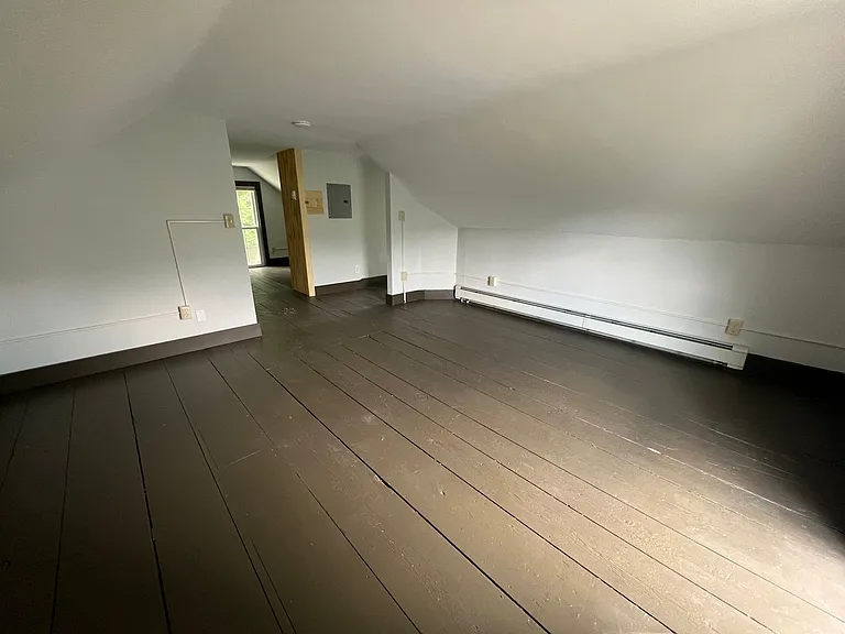 22 Mineral St — Photo 7
