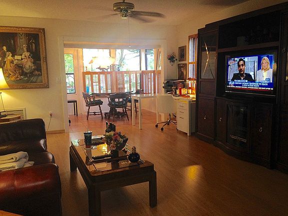 Living Room / Sun Room