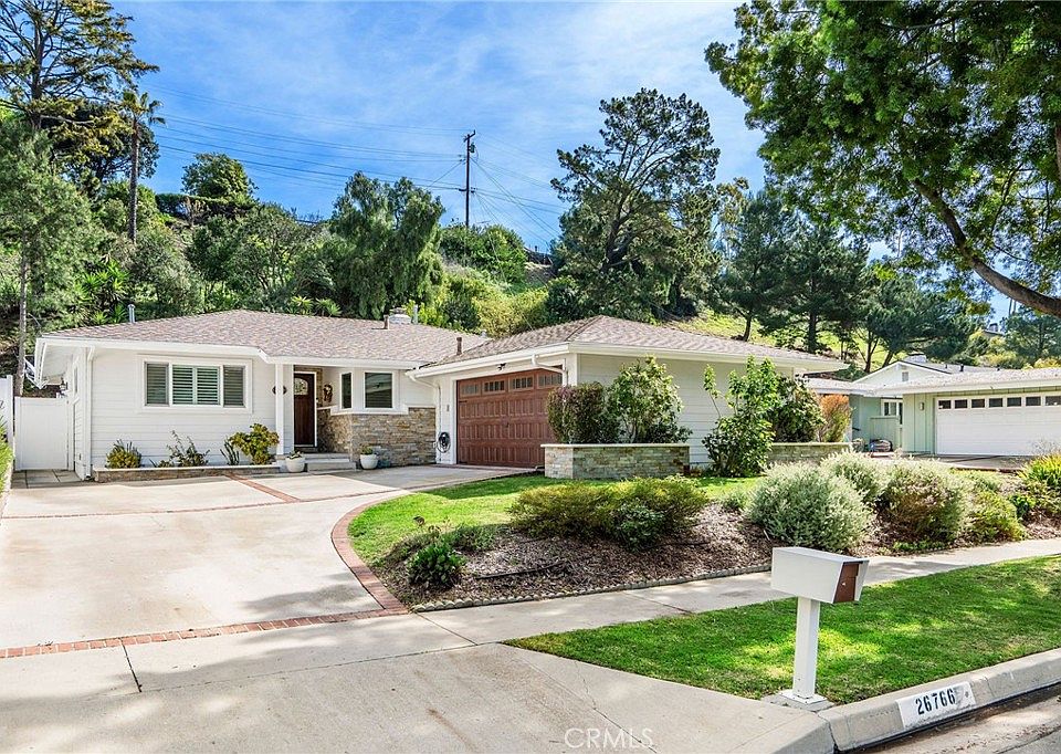 1st image of 26766 Basswood Ave