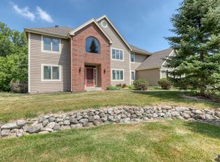 N17W30150 Crooked Creek Rd, Pewaukee, WI 53072