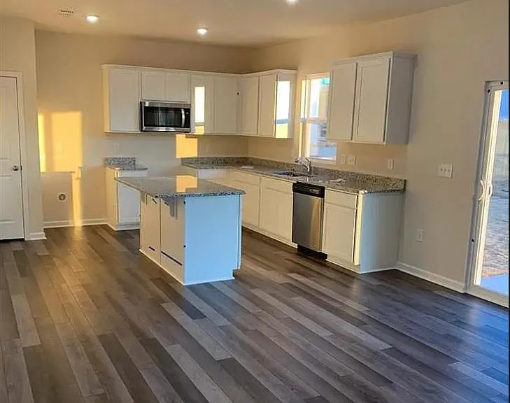 3528 Strawberry Patch Row — Photo 3