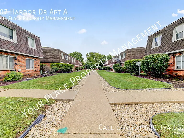 107 Harbor Dr #A — Photo 2