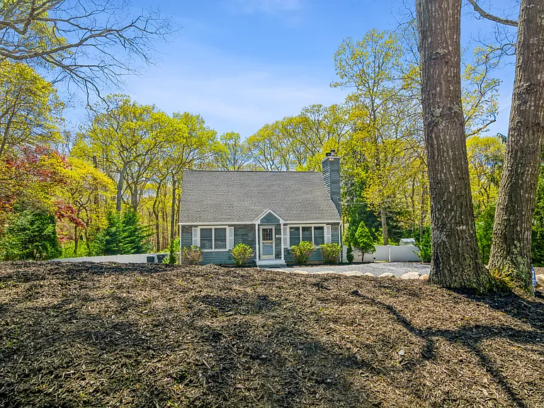 36 Roses Grove Rd — Photo 17
