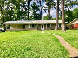 1301 Jonquil Dr, Longview, TX 75601