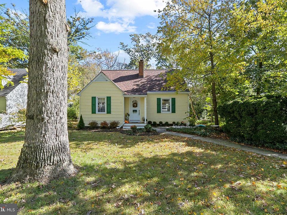 1st image of 1113 Gary Dr