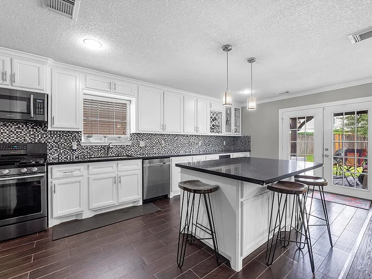 12123 Ravens Nest Ln — Photo 12