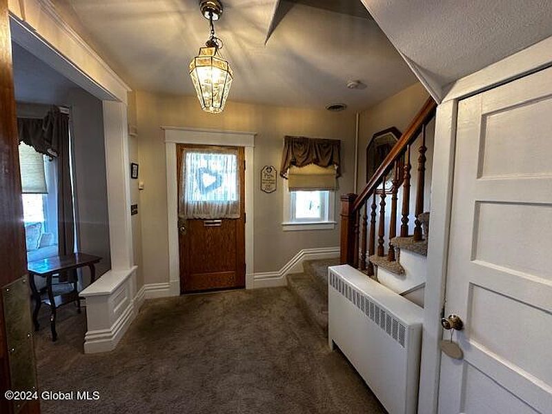 4th image of 844 7th Avenue