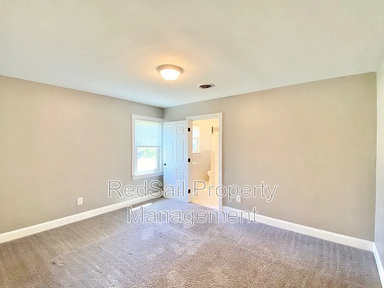 10 Westlawn Dr — Photo 16