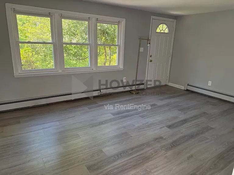 14 Ellis Dr — Photo 13