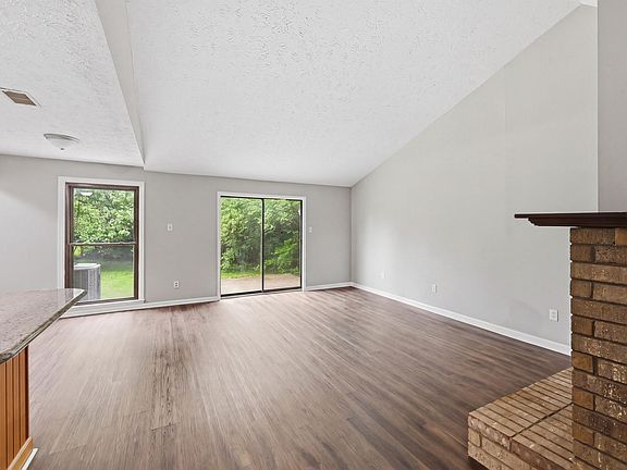 4th image of 3099 Pimlico Pkwy