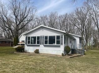 809 N River Rd, Bristol, IN 46507