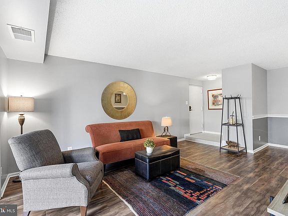 4th image of 10222 Bushman Dr APT 8101