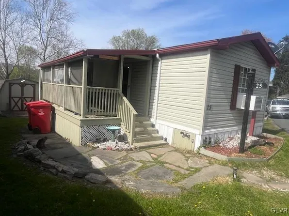 25 Portland Trailer Park Dr, Mount Bethel, PA 18343