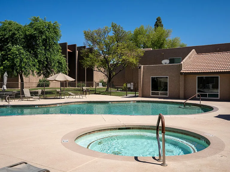 5525 E Thomas Rd #B11 — Photo 13