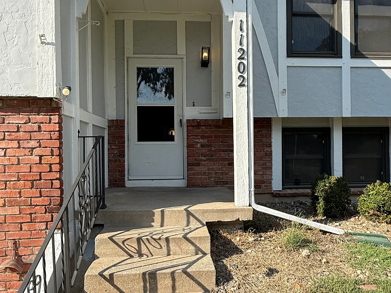 3 bed, 1600 sqft, $1,800 — Photo 2