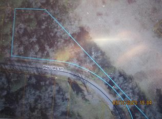 1 Phillips St #94-97, Clinton, NC 28328