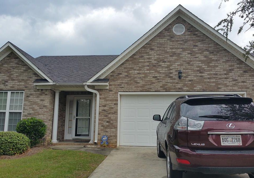 2708 Devereux Dr