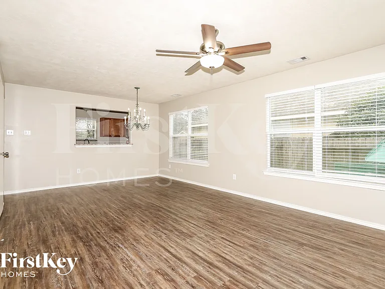 1442 Natural Pine Trl — Photo 2