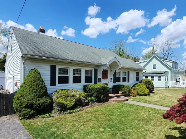 623 8th St, Absecon, NJ 08201