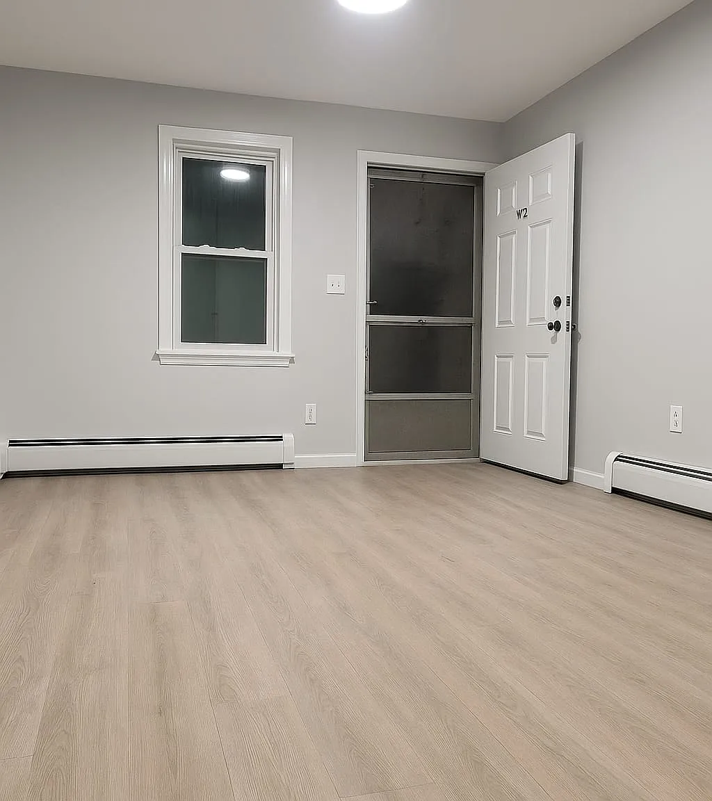 Studio, $1,250 — Photo 4