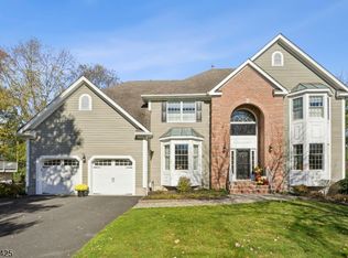 12 Beacon Crest Dr, Bernards Twp., NJ 07920