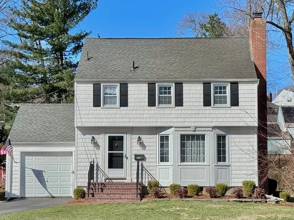 114 Colonial Boulevard, West Haven, CT 06516