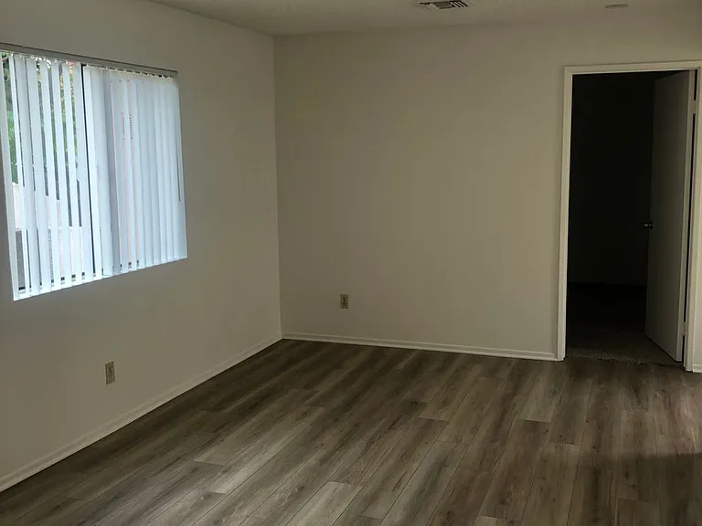 bp8052 — Photo 11