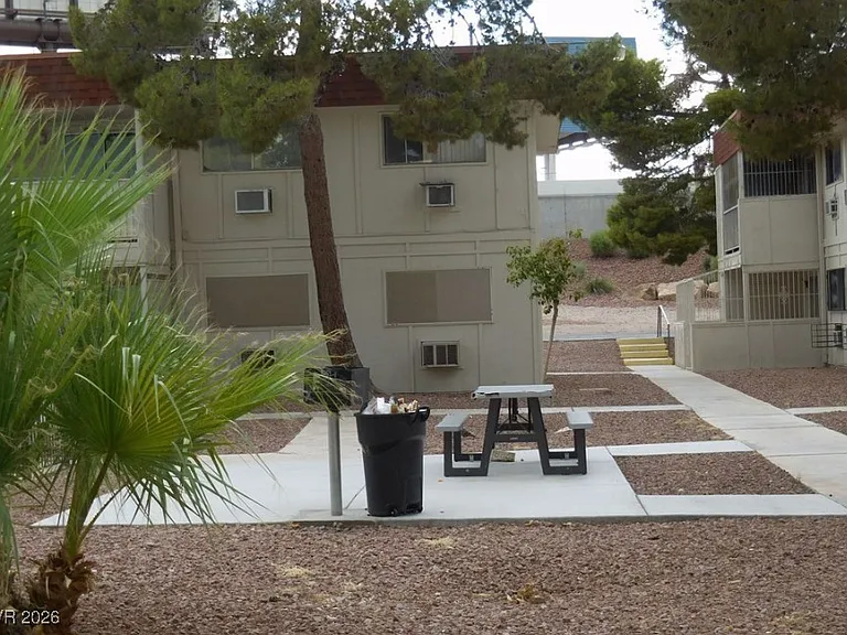 5440 Swenson St #18 — Photo 13