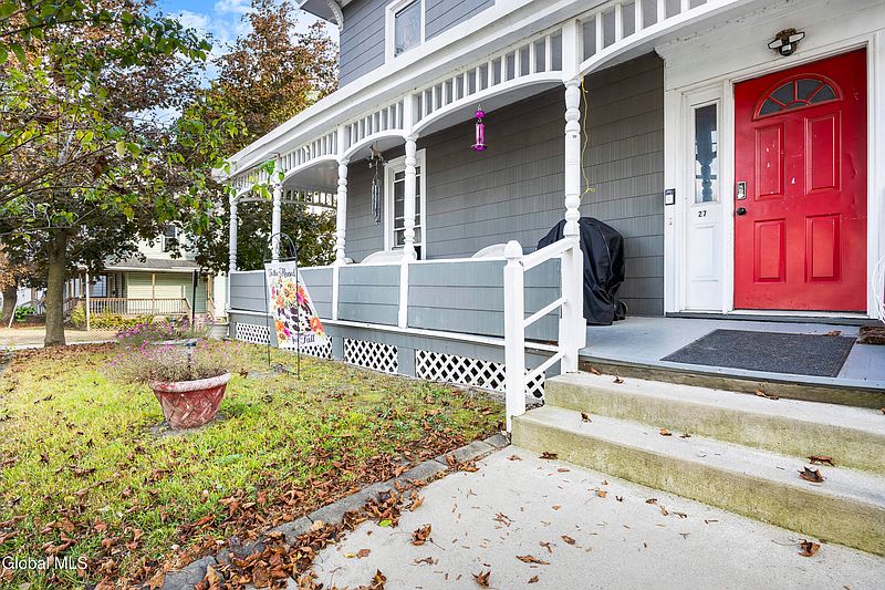 2nd image of 27 Saratoga Avenue