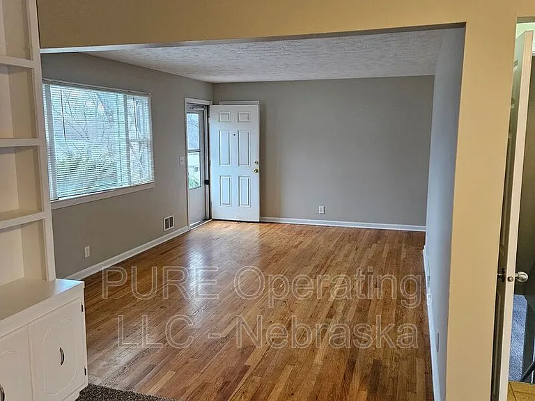 3341 S 89th St — Photo 23