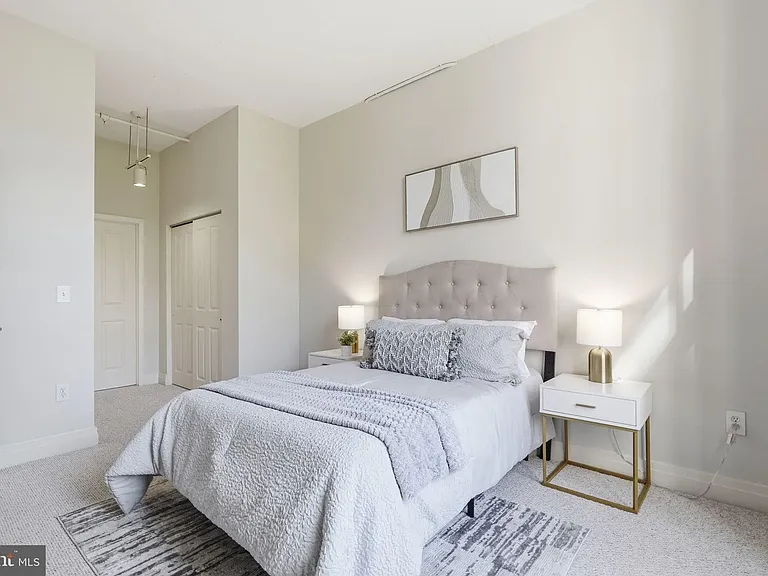 1201 N Garfield St #401 — Photo 10