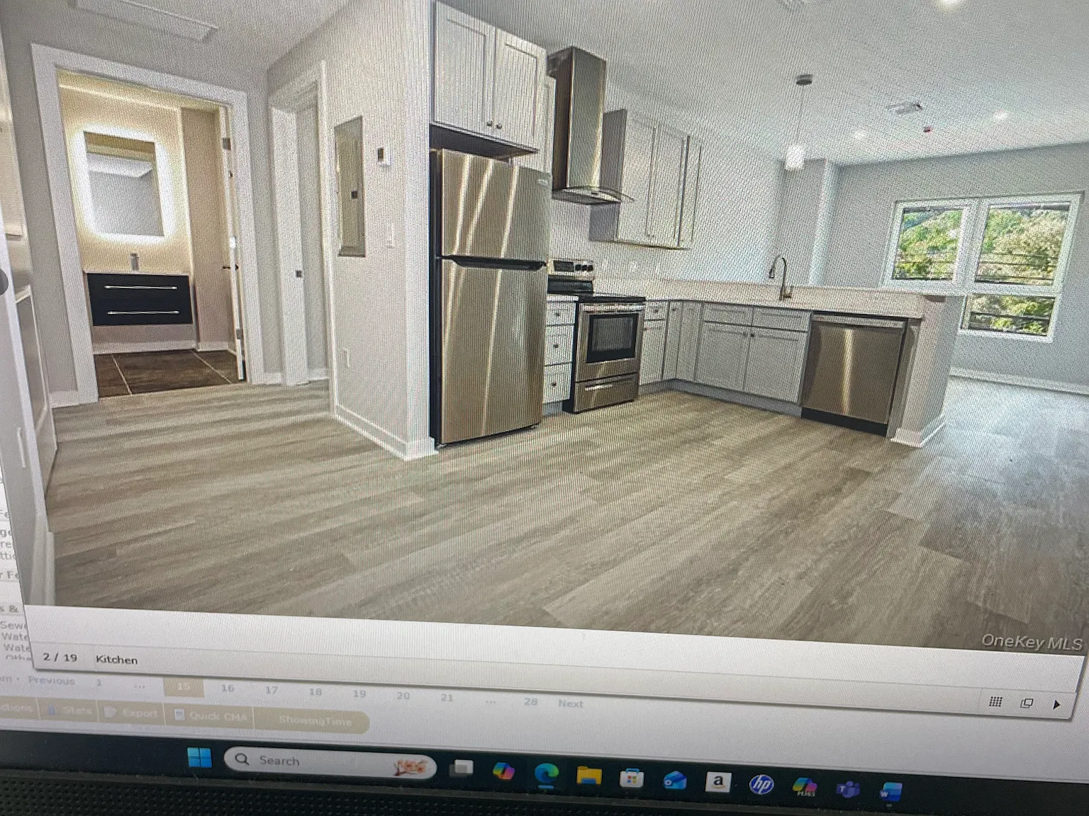 1 bed, 900 sqft, $3,800 — Photo 3