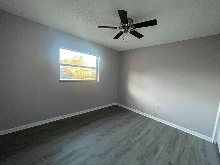 493 Las Palmas Cir — Photo 4