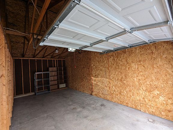 2nd image of 23 Sherwood Lakes Dr