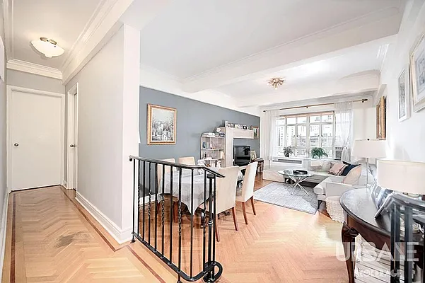 Rented by Urbane Brokerage | media 2