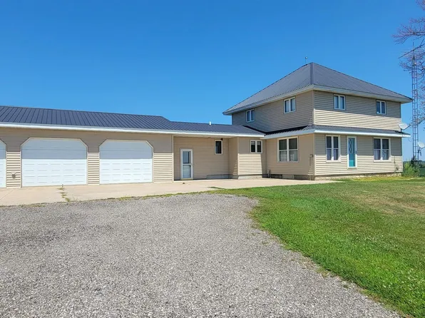 1437 270th St, Marble Rock, IA 50653