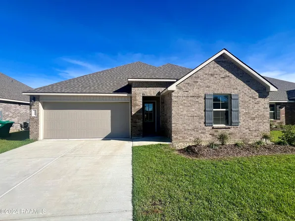 111 Pine Peak Dr, Lafayette, LA 70501