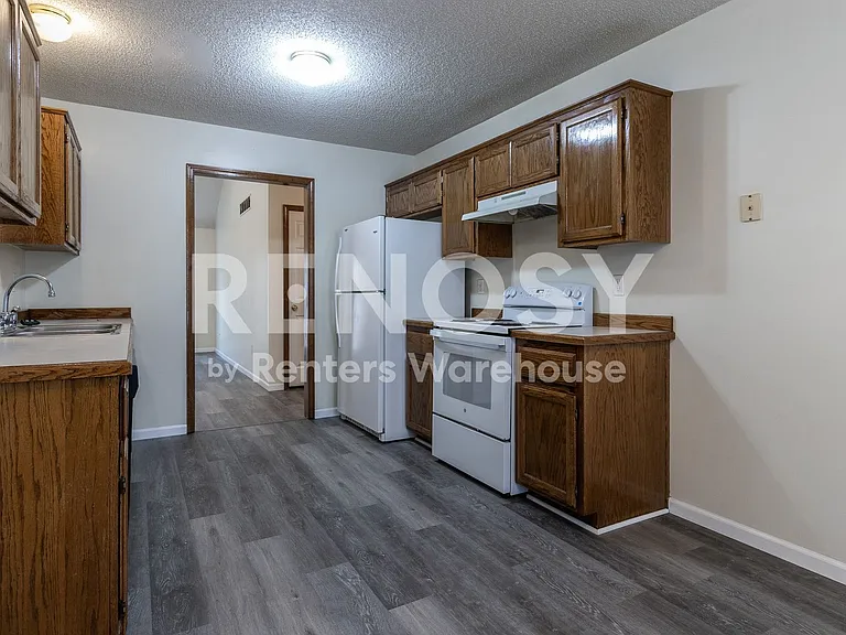 1500 Galway Ct — Photo 8