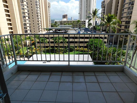 3rd image of 955 Ala Lilikoi St APT 603